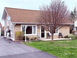218 rue Gagnon Beresford, NB E8K 1V3