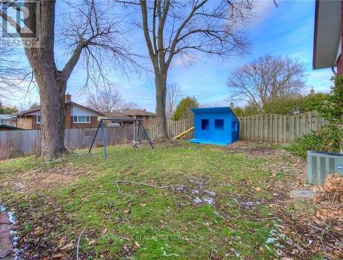 199 Dixie Crescent, Waterloo, ON - Outdoor
