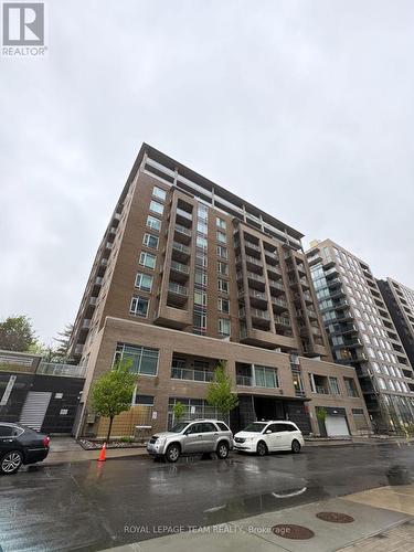 410 - 100 CHAMPAGNE AVENUE S  Ottawa, ON K1S 4P4