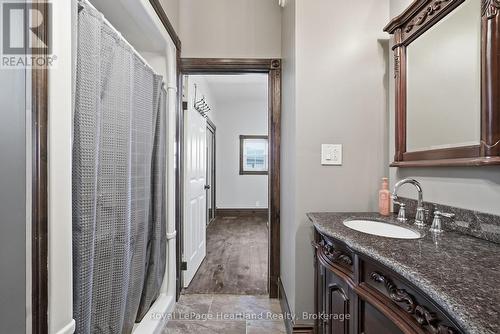 5106 5Th Line, Minto, ON - Indoor Photo Showing Bathroom