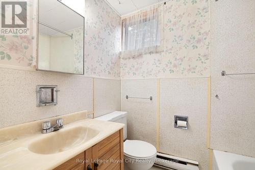 Basement Bathroom - 4646 Sideroad 20 N, Puslinch, ON 