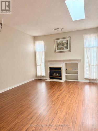 66 - 250 North Centre Road, London North (North R), ON - Indoor Photo Showing Living Room With Fireplace