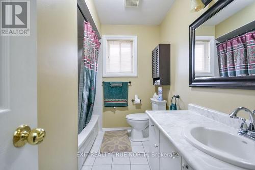 53 Etherington Crescent, Barrie, ON - Indoor Photo Showing Bathroom