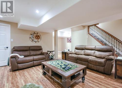 53 Etherington Crescent, Barrie, ON - Indoor Photo Showing Living Room
