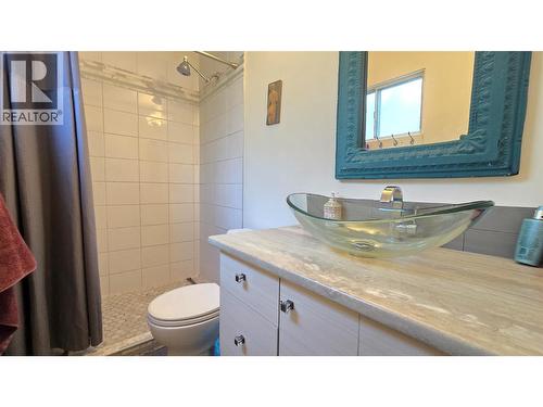 1151 Schubert Drive, Kamloops, BC - Indoor Photo Showing Bathroom