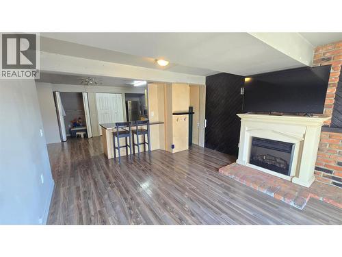 1151 Schubert Drive, Kamloops, BC - Indoor Photo Showing Living Room With Fireplace