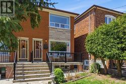 152 MCROBERTS AVENUE  Toronto, ON M6E 4P5