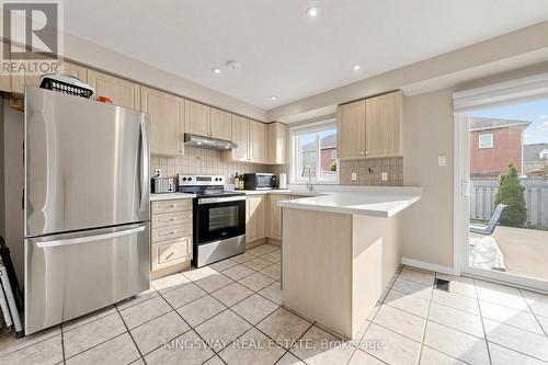 5642 Annabelle Avenue, Mississauga, ON - Indoor Photo Showing Kitchen With Stainless Steel Kitchen