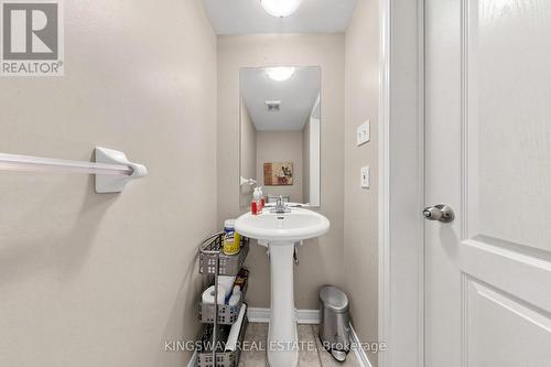 5642 Annabelle Avenue, Mississauga, ON - Indoor Photo Showing Bathroom