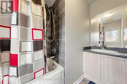 5642 Annabelle Avenue, Mississauga, ON - Indoor Photo Showing Bathroom