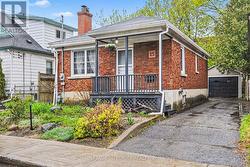 15 BEVERLEY AVENUE  Ottawa, ON K1Y 1M7