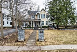 220 COCHRANE STREET Scugog, ON L9L 1M1