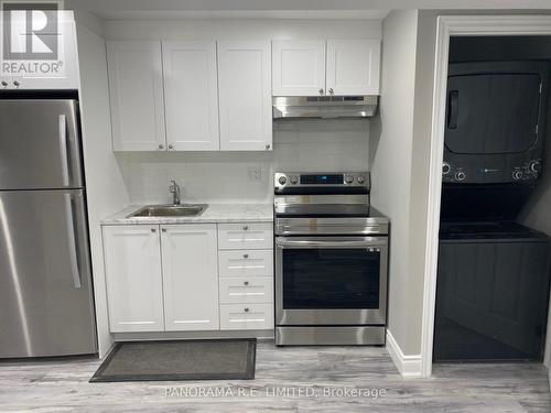 Lower - 85 Echo Ridge Crescent, Vaughan, ON - Indoor Photo Showing Kitchen