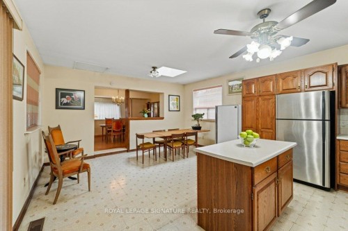 8 Underhill Drive, Toronto, ON - Indoor
