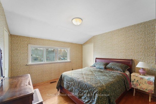 8 Underhill Drive, Toronto, ON - Indoor Photo Showing Bedroom