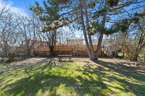 8 Underhill Drive, Toronto, ON - Outdoor