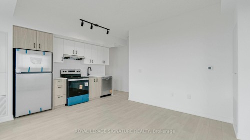 C1109-4878 Powers Common, Burlington, ON - Indoor Photo Showing Kitchen