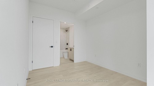 C1109-4878 Powers Common, Burlington, ON - Indoor Photo Showing Other Room