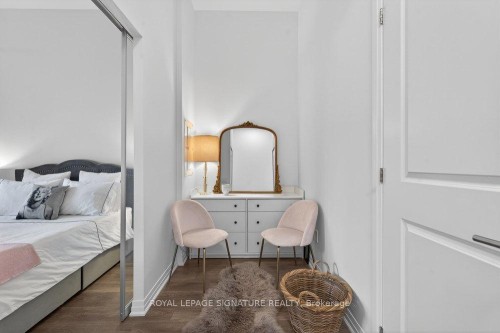 109-2301 Danforth Avenue, Toronto, ON - Indoor Photo Showing Bedroom