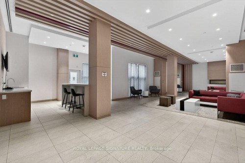 109-2301 Danforth Avenue, Toronto, ON - Indoor Photo Showing Other Room