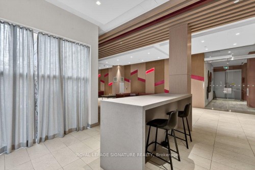 109-2301 Danforth Avenue, Toronto, ON - Indoor Photo Showing Other Room