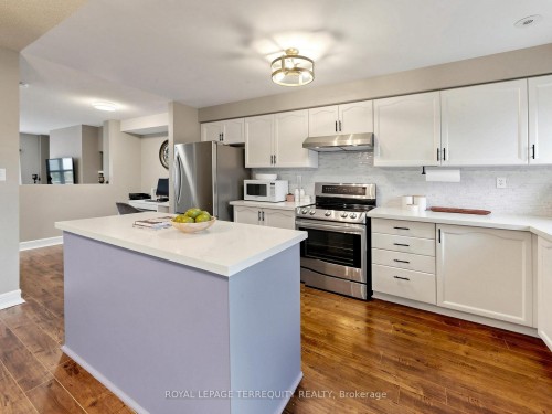 61 Sprucedale Way, Whitby, ON - Indoor Photo Showing Kitchen With Double Sink