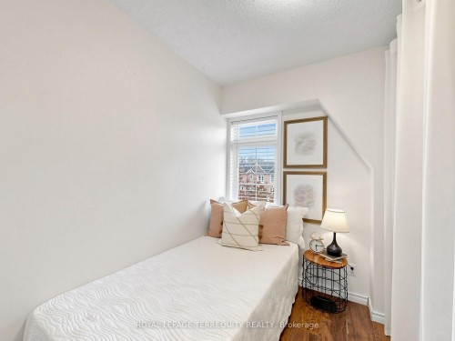 61 Sprucedale Way, Whitby, ON - Indoor Photo Showing Bedroom