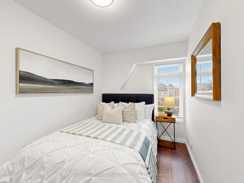 61 Sprucedale Way, Whitby, ON - Indoor Photo Showing Bedroom
