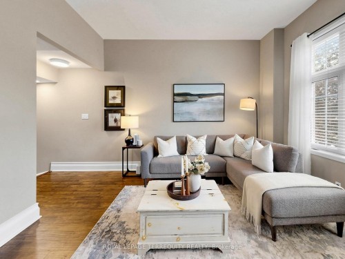 61 Sprucedale Way, Whitby, ON - Indoor Photo Showing Living Room