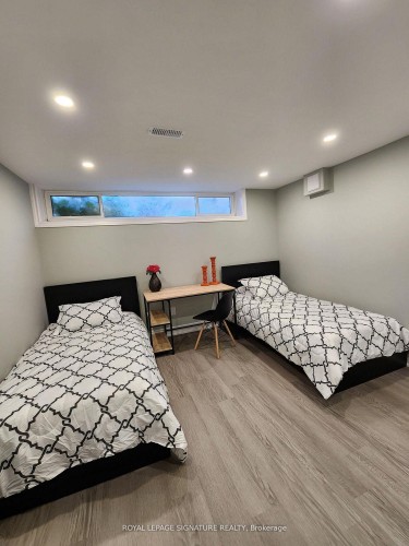 7 Jarwick Drive, Toronto, ON - Indoor Photo Showing Other Room