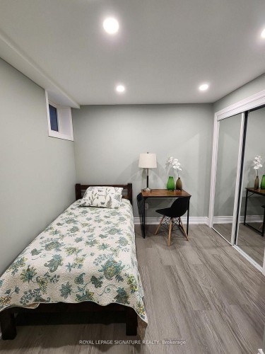 7 Jarwick Drive, Toronto, ON - Indoor Photo Showing Bedroom