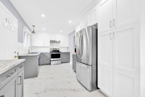 24 Oxford Street, Brantford, ON - Indoor