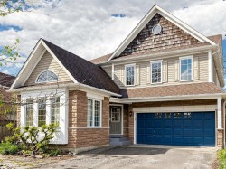 20 Davey Street Ajax, ON L1Z 1K8