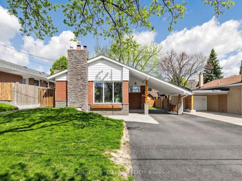 Upper-14 Hedges Boulevard, Toronto, ON - Outdoor