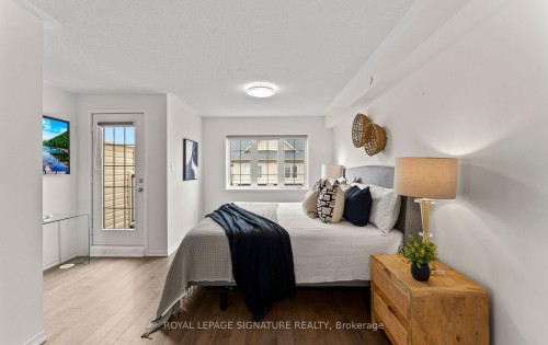 443-22 Filly Path, Oshawa, ON - Indoor Photo Showing Bedroom