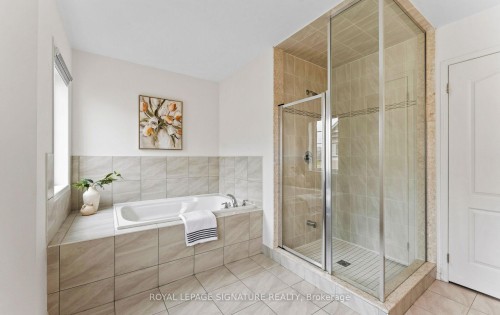 443-22 Filly Path, Oshawa, ON - Indoor Photo Showing Bathroom