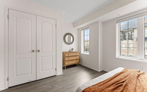 443-22 Filly Path, Oshawa, ON - Indoor Photo Showing Bedroom