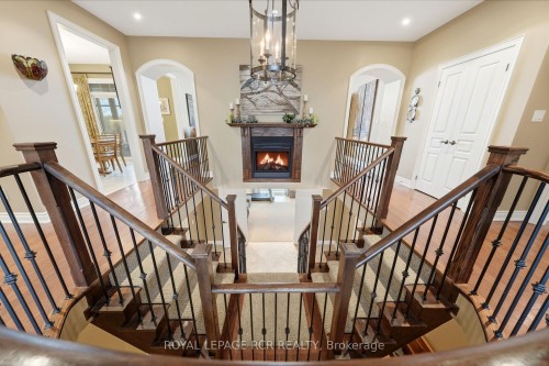 8 Masters Creek Boulevard, Mono, ON - Indoor Photo Showing Other Room