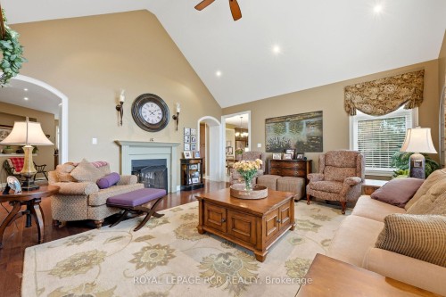 8 Masters Creek Boulevard, Mono, ON - Indoor Photo Showing Living Room With Fireplace