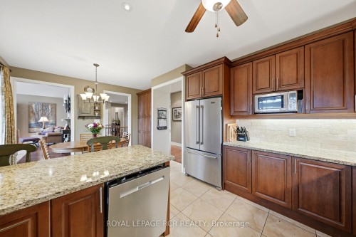 8 Masters Creek Boulevard, Mono, ON - Indoor Photo Showing Kitchen With Stainless Steel Kitchen