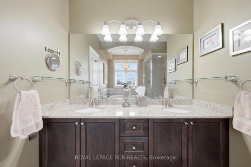 8 Masters Creek Boulevard, Mono, ON - Indoor Photo Showing Bathroom