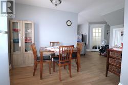Main Level dining - 