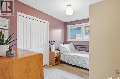 434 Skeena Court, Saskatoon, SK - Indoor Photo Showing Bedroom