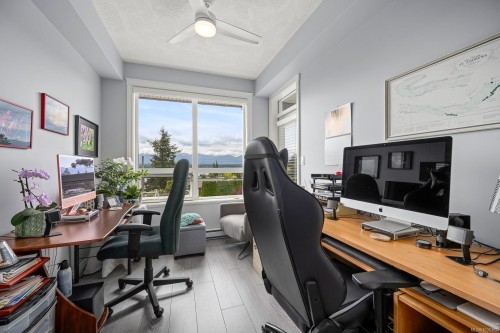 #303-1912 Comox Ave, Comox, BC - Indoor Photo Showing Office