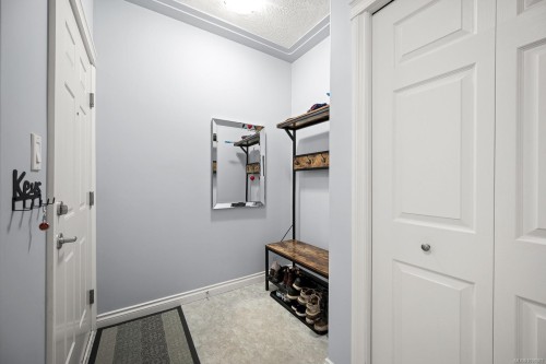 #303-1912 Comox Ave, Comox, BC - Indoor Photo Showing Other Room