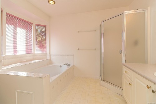 609 Taurus Dr, Metchosin, BC 