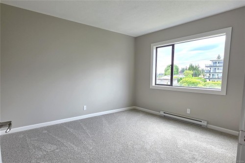 #305-907 Cedar St, Campbell River, BC - Indoor Photo Showing Kitchen