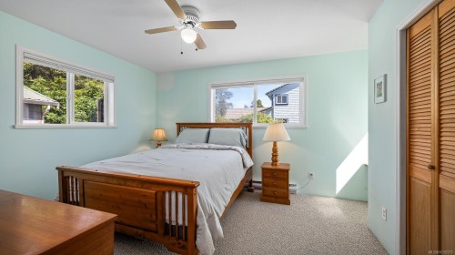 416 Curtis Rd, Comox, BC 