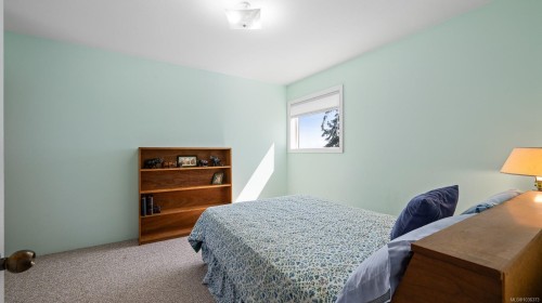 416 Curtis Rd, Comox, BC 