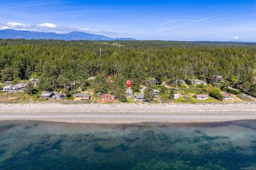 416 Curtis Rd, Comox, BC 